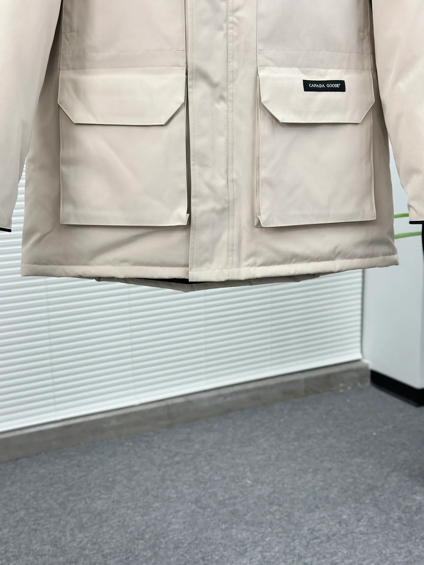 P780 𝗖𝗮𝗻𝗮𝗱𝗮 𝗚𝗼𝘀𝗲 / 🇨🇦 Canada Goose New Version 08 Down Jacket - Off-White